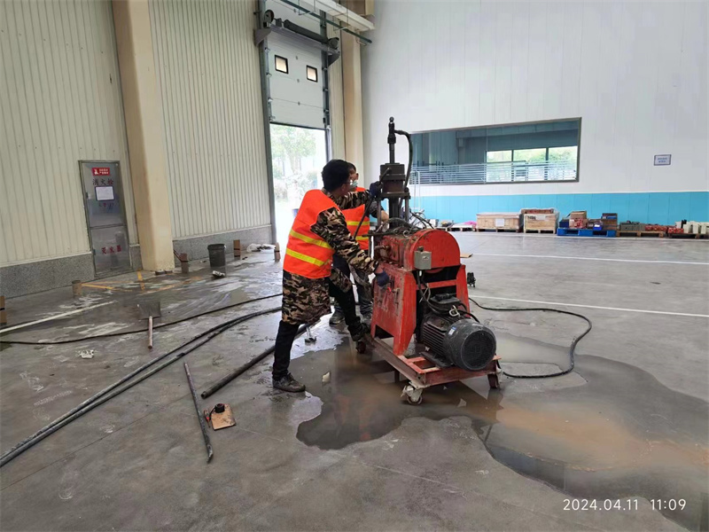 彬县厂房地面下沉塌陷注浆加固施工